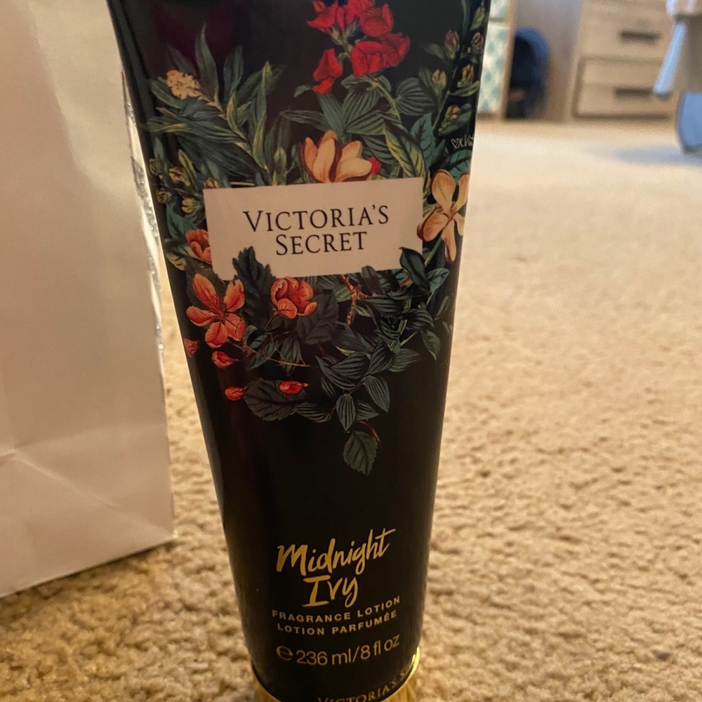 Victoria secret lotion